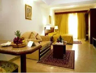 فندق دبي Al Sondos Suites By Le Meridien